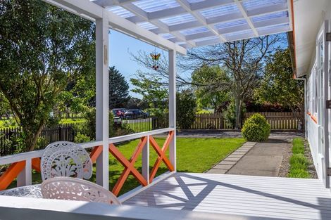 Photo of property in 16 Papawai Road, Greytown, 5712