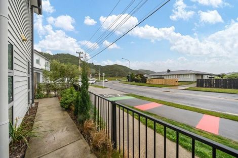 Photo of property in 2 Ronalds Way, Taita, Lower Hutt, 5011