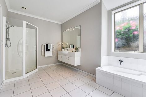 Photo of property in 42 Heathfield Avenue, Huntington, Hamilton, 3210