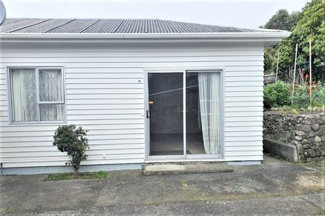 Photo of property in 8 Phillip Street, Johnsonville, Wellington, 6037
