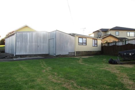 Photo of property in 53 Landon Avenue, Mangere East, Auckland, 2024