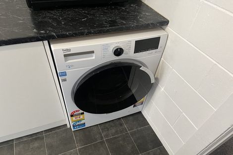 Photo of property in 87 Poaka Avenue, Dinsdale, Hamilton, 3204