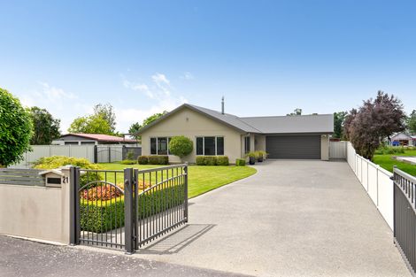 Photo of property in 21 Chamberlain Road, Masterton, 5888