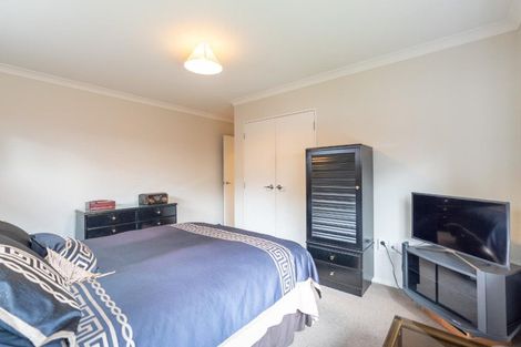 Photo of property in 215 Park Road, Hokowhitu, Palmerston North, 4410