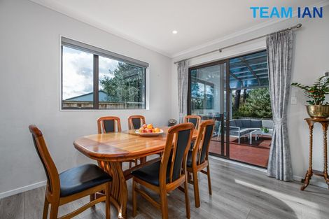 Photo of property in 73a Granville Drive, Massey, Auckland, 0614