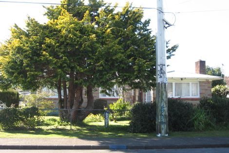 Photo of property in 12 Maurice Street, Papakura, 2110
