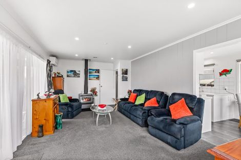 Photo of property in 199 Don Buck Road, Massey, Auckland, 0614