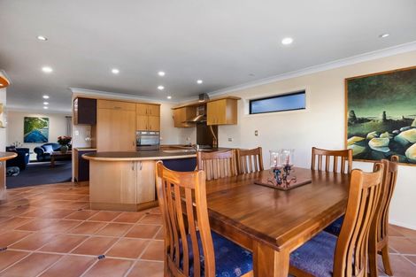Photo of property in 145 Oceanview Road, Mount Maunganui, 3116