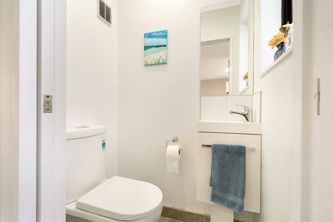 Photo of property in 43 Eileen Newey Place, Henderson, Auckland, 0612