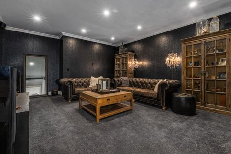 Photo of property in 2 Otaihanga Road, Paraparaumu Beach, Paraparaumu, 5032