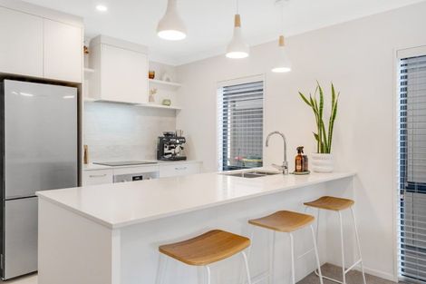 Photo of property in 16b Cairngorm Place, Highland Park, Auckland, 2010