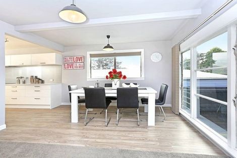 Photo of property in 91 Konini Road, Titirangi, Auckland, 0604