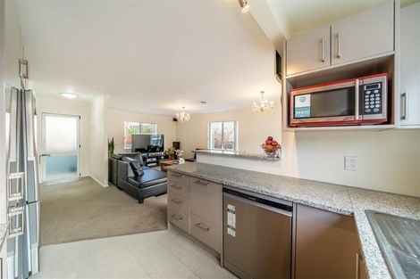 Photo of property in 35f2 Tahi Street, Miramar, Wellington, 6022