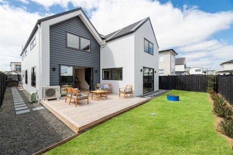 Photo of property in 18 Myland Drive, Hobsonville, Auckland, 0616