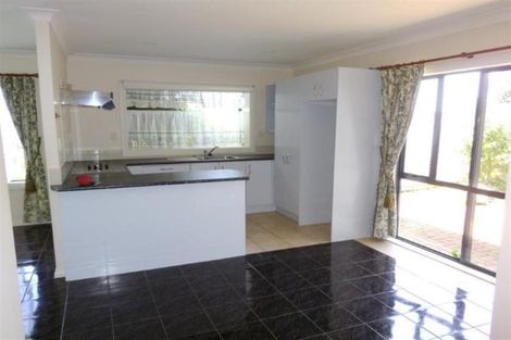 Photo of property in 2 Genesis Place, Flat Bush, Auckland, 2019