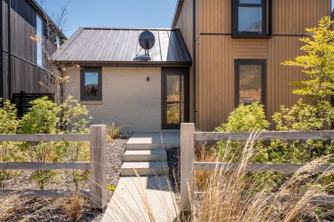 Photo of property in 15 Mulholland Drive, Jacks Point, 9371