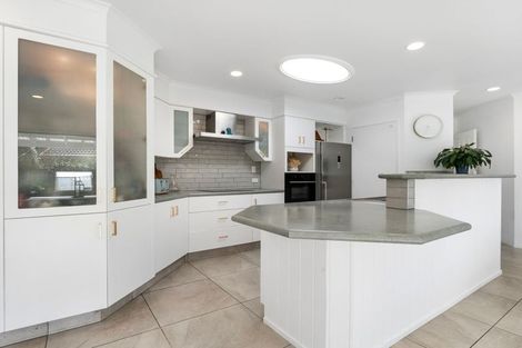 Photo of property in 32 Monaco Key, Papamoa Beach, Papamoa, 3118