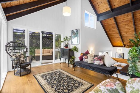 Photo of property in 8 Eucalyptus Place, Beach Haven, Auckland, 0626