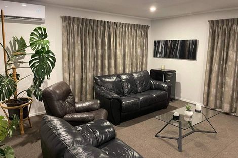 Photo of property in 45 Postgate Drive, Whitby, Porirua, 5024