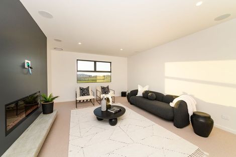 Photo of property in 11 Te Kahu Lane, Halcombe, 4779