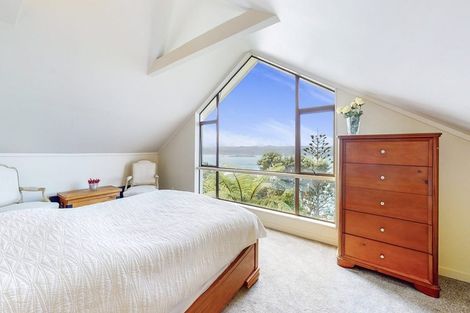 Photo of property in 8 Ranikhet Way, Khandallah, Wellington, 6035