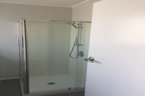 Photo of property in 1/27a Randwick Road, Northland, Wellington, 6012