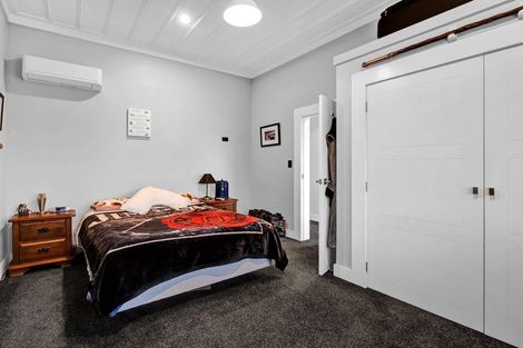 Photo of property in 42 Collins Street, Hawera, 4610
