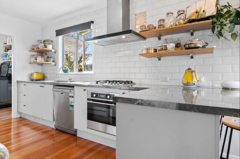 Photo of property in 2/5 Tokomaru Street, Welbourn, New Plymouth, 4312