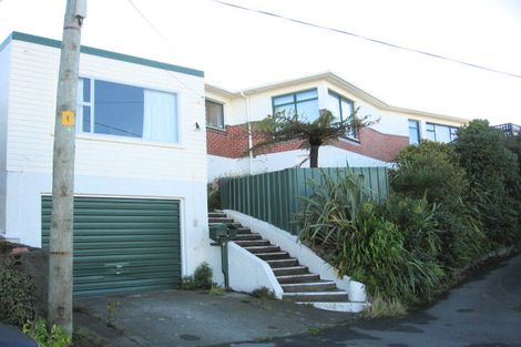 Photo of property in 5 Salford Street, Newlands, Wellington, 6037