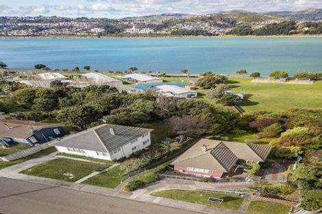 Photo of property in 57 Waiuta Street, Titahi Bay, Porirua, 5022