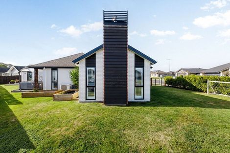 Photo of property in 52 Watkins Road, Cambridge, 3434