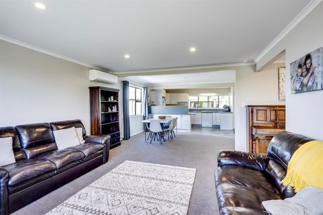 Photo of property in 6 Jarvis Place, Taradale, Napier, 4112