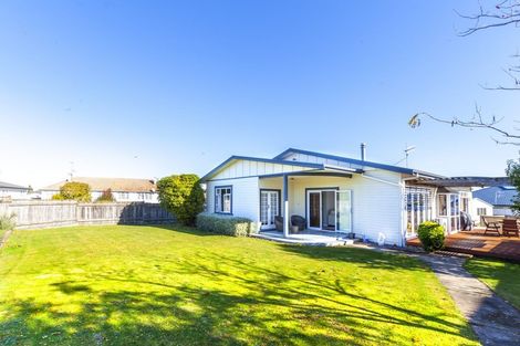Photo of property in 16 Goodger Street, Waipukurau, 4200