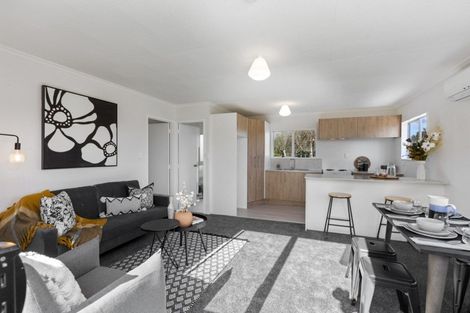 Photo of property in 25 Tawa Road, Te Atatu Peninsula, Auckland, 0610