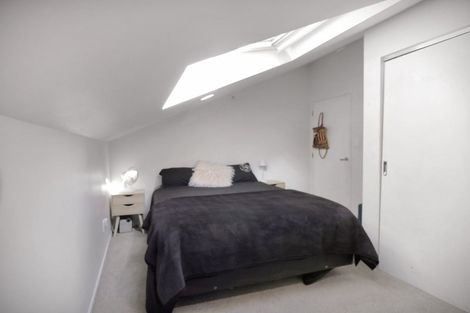 Photo of property in Courtenay Mews Apartments, 13/14 Alpha Street, Te Aro, Wellington, 6011