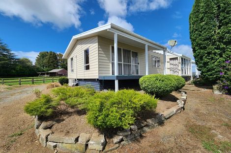 Photo of property in 15 Locket Road, Glenfield, Auckland, 0629