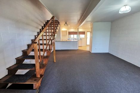 Photo of property in 3/41a Tramway Road, Beach Haven, Auckland, 0626