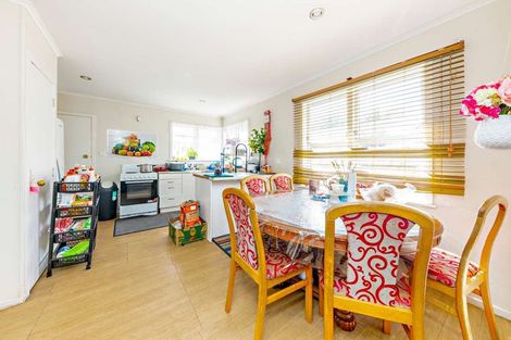 Photo of property in 2/2a Hutt Road, Manurewa, Auckland, 2102