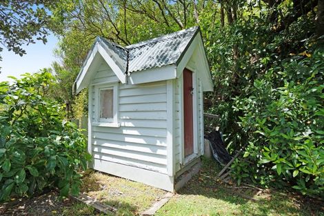 Photo of property in 2 Highland Crescent, Wadestown, Wellington, 6012