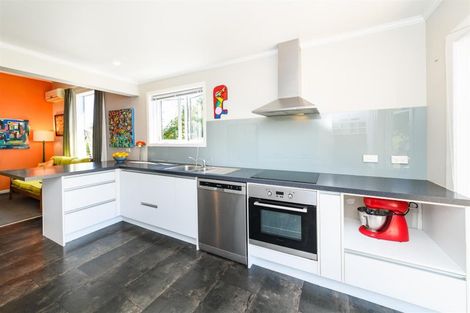 Photo of property in 30 Signal Street, Marton, 4710