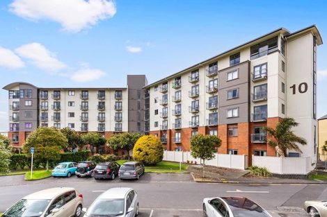 Photo of property in 2f/10 Crown Lynn Place, New Lynn, Auckland, 0600