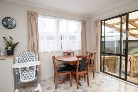 Photo of property in 10 Darlington Street, Ngatea, 3503