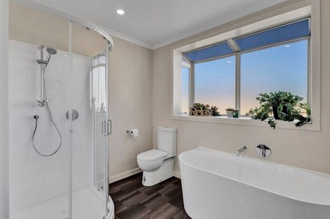 Photo of property in 39 Maire Street, Inglewood, 4330