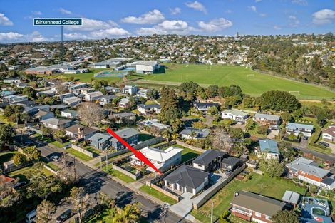 Photo of property in 36a Saffron Street, Birkdale, Auckland, 0626