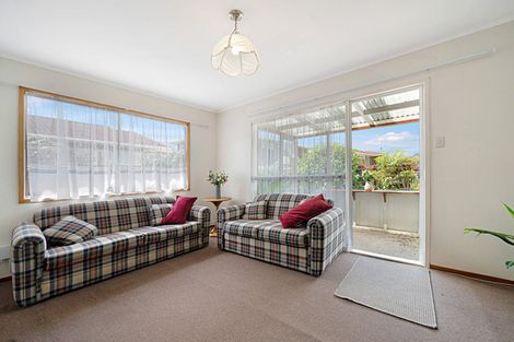 Photo of property in 1a/3 Divich Avenue, Te Atatu South, Auckland, 0610
