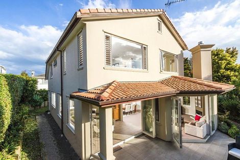 Photo of property in 6 Brighton Terrace, Murrays Bay, Auckland, 0630