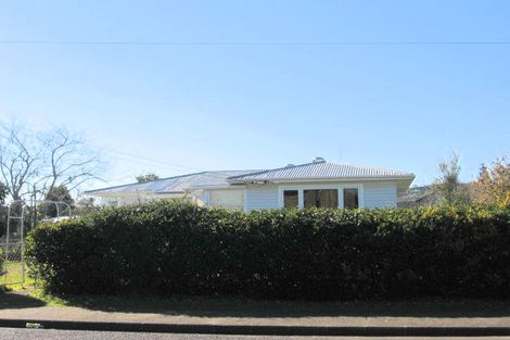 Photo of property in 10 Maurice Street, Papakura, 2110