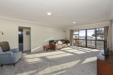 Photo of property in 4 Catherine Crescent, Moturoa, New Plymouth, 4310