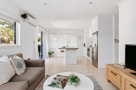 Photo of property in 1/5 Ngarata Avenue, Mount Maunganui, 3116