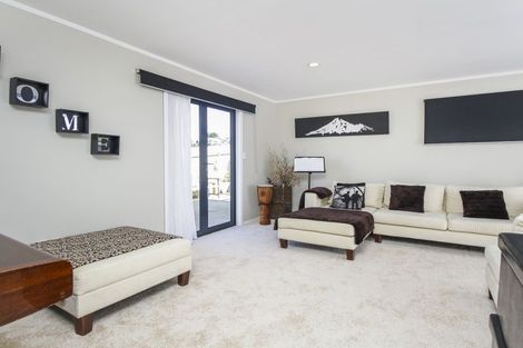 Photo of property in 49 Garton Drive, Massey, Auckland, 0614